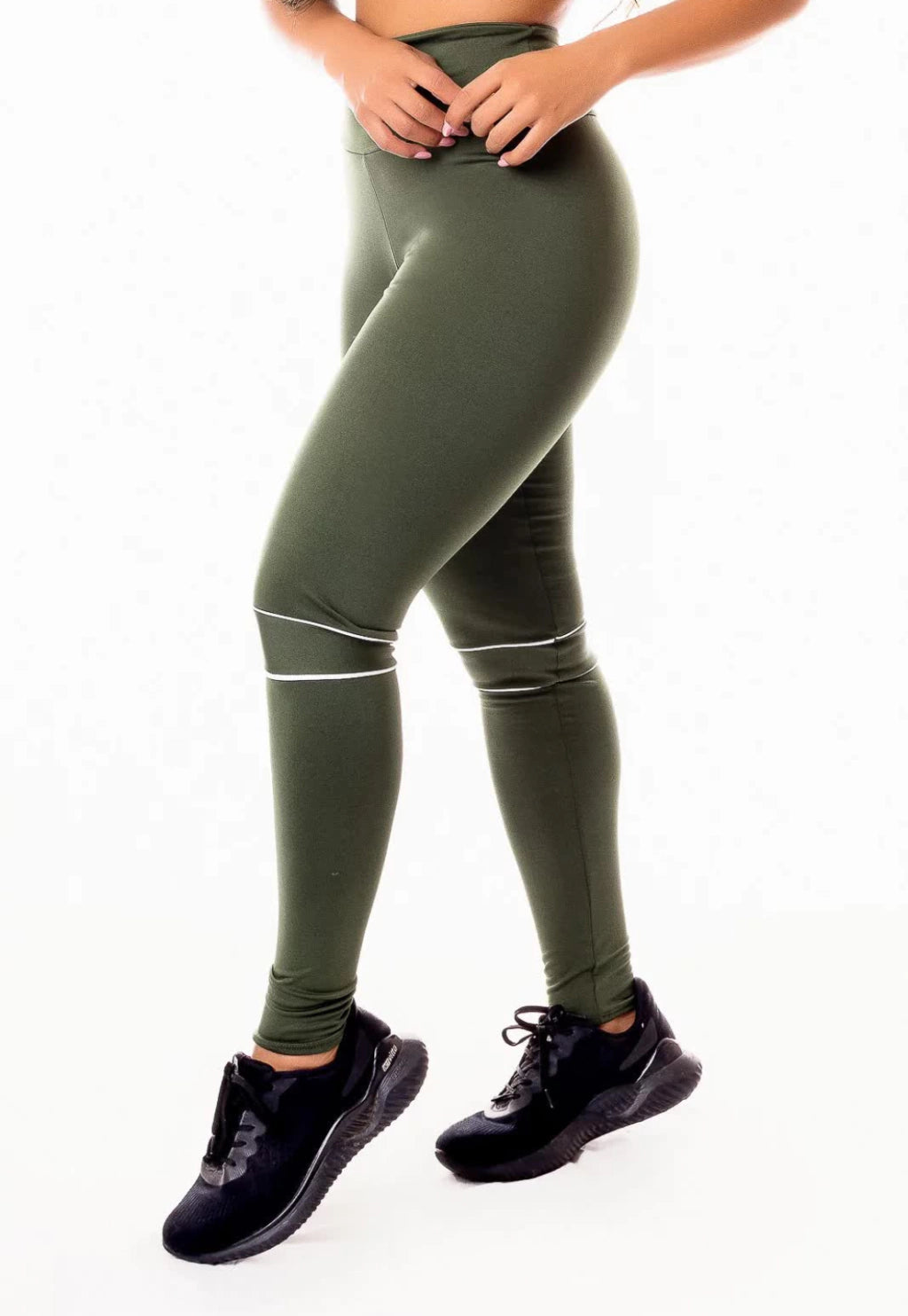Calça Legging com Detalhes em Vivo Branco Cintura Alta Fitness Academia Verde Militar