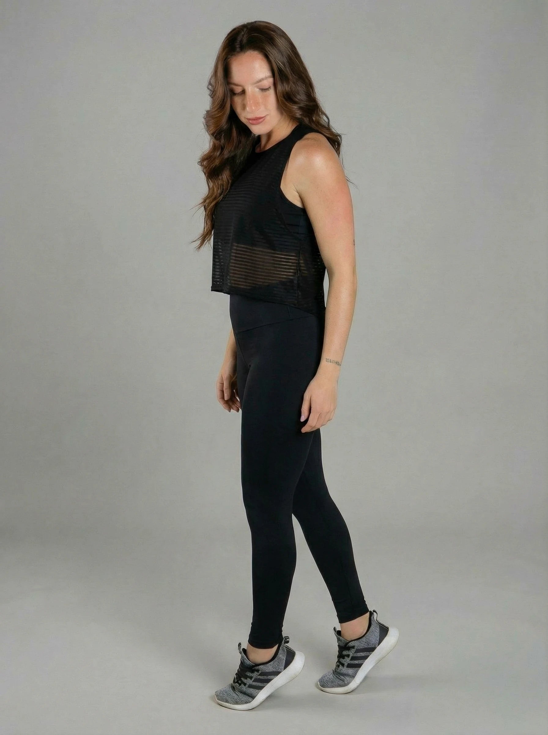 Blusa Feminina Com Tomara que Caia Transparencia Preta E Cropped