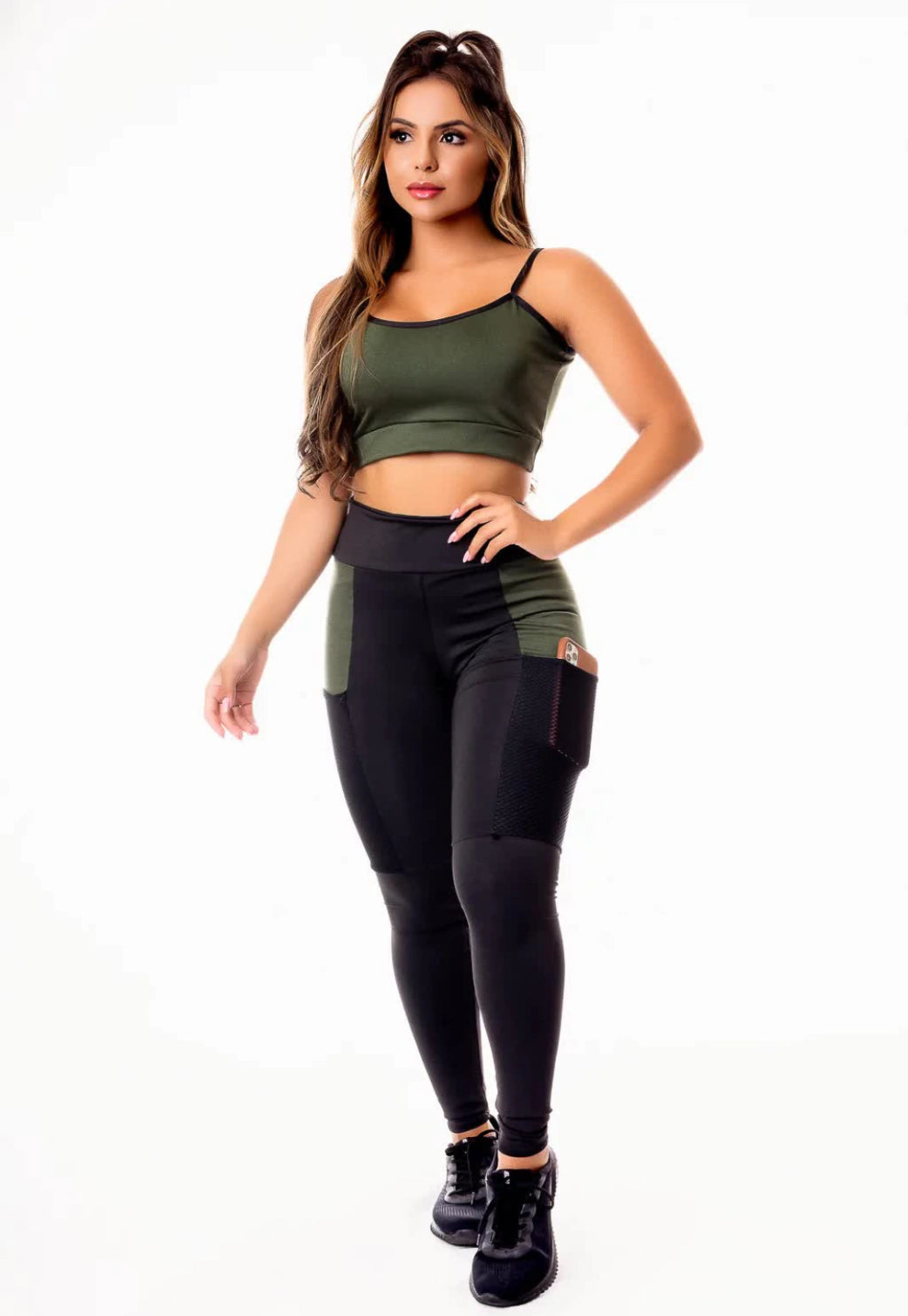 Calça Legging Preta com Verde Militar e Cropped Alcinha Conjunto Fitness